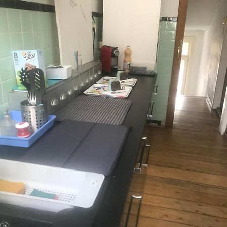 Au 194 Bed & Breakfast Liege Bagian luar foto
